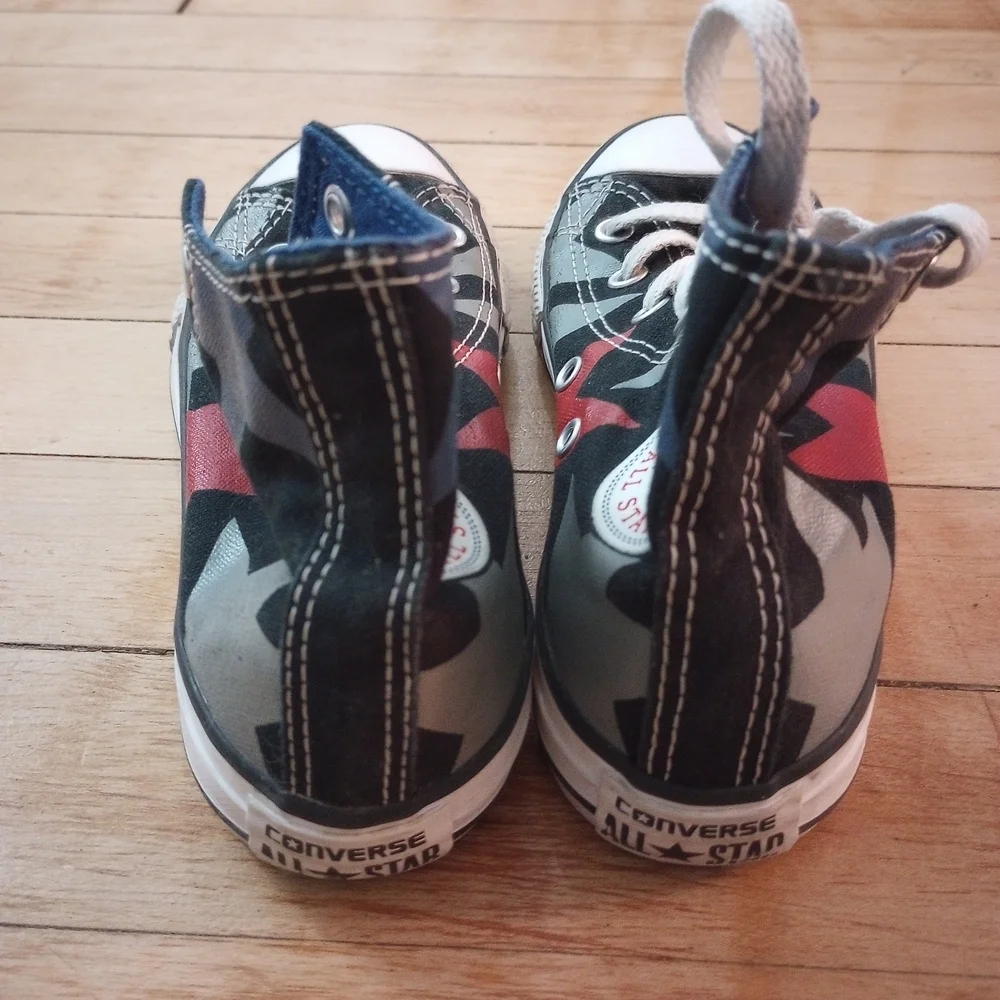 Converse All Star Chuck Taylor Stars High Top Sneakers Kids Size 13